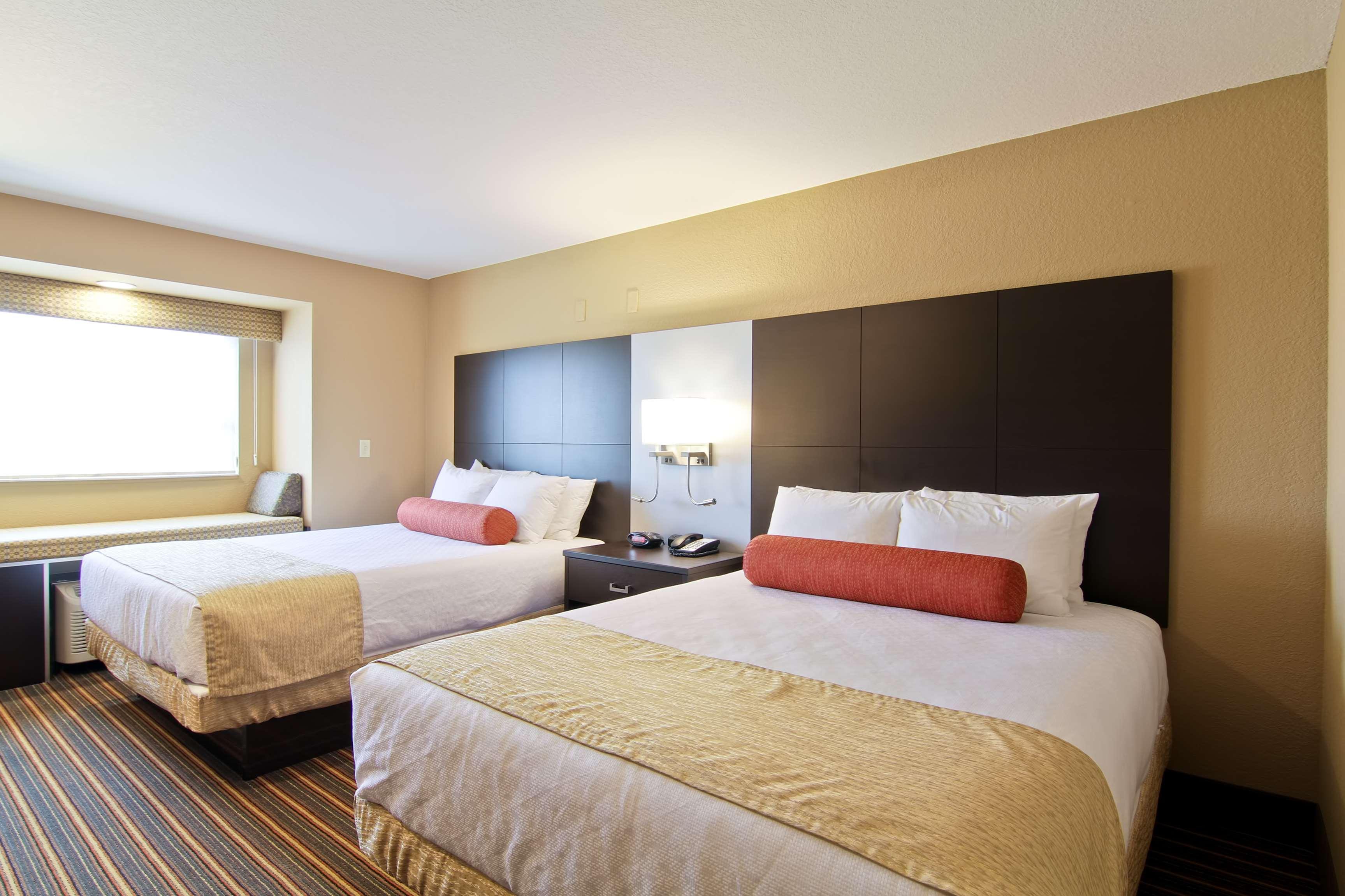 Best Western Plus Woodstock Inn & Suites Zewnętrze zdjęcie