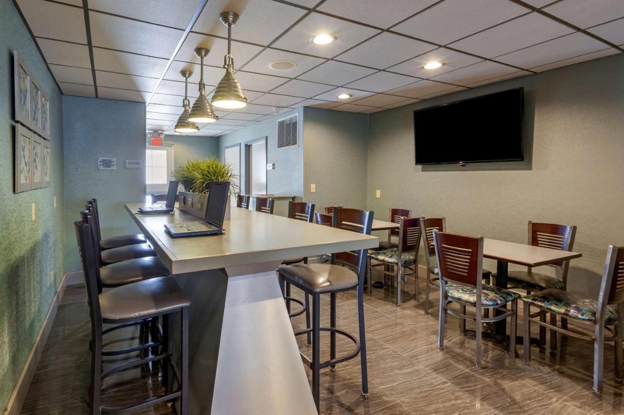 Best Western Plus Woodstock Inn & Suites Zewnętrze zdjęcie