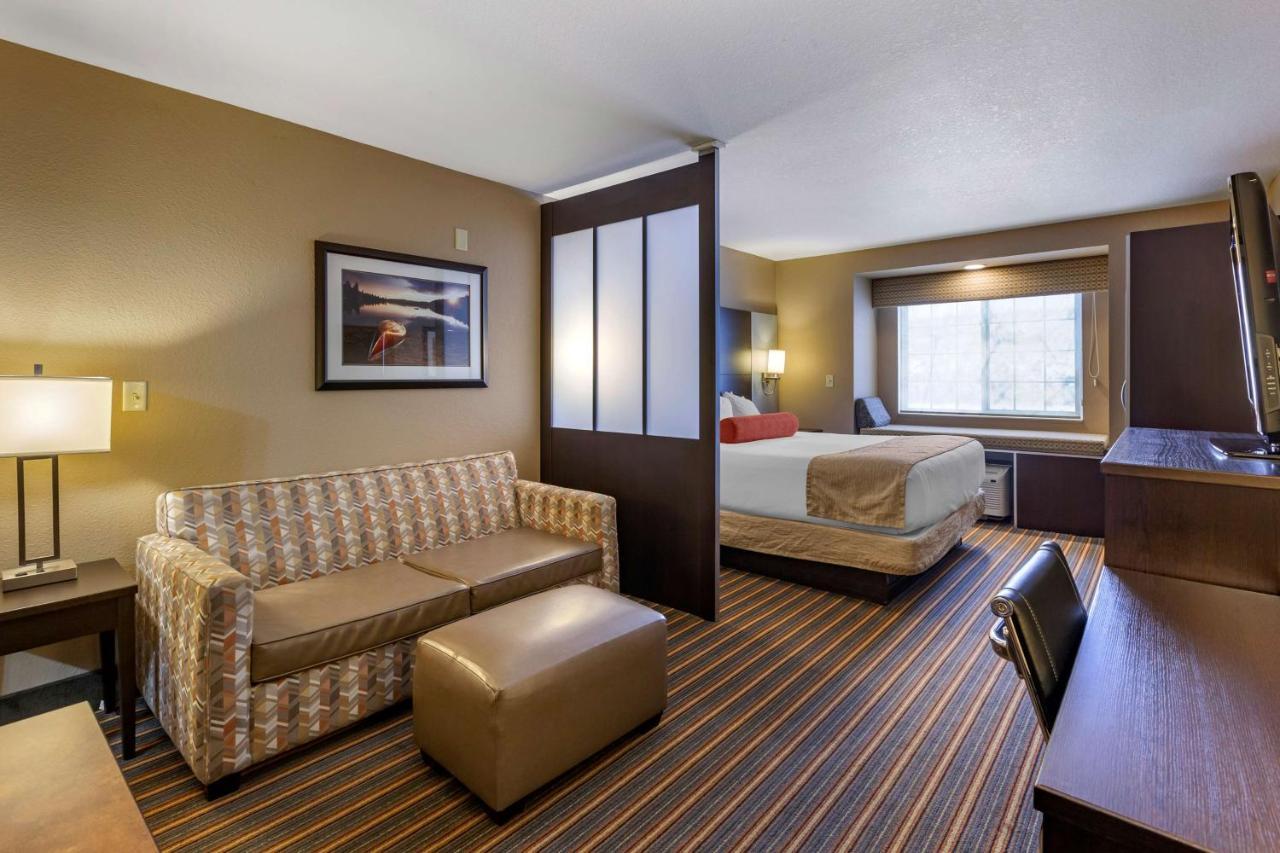 Best Western Plus Woodstock Inn & Suites Zewnętrze zdjęcie