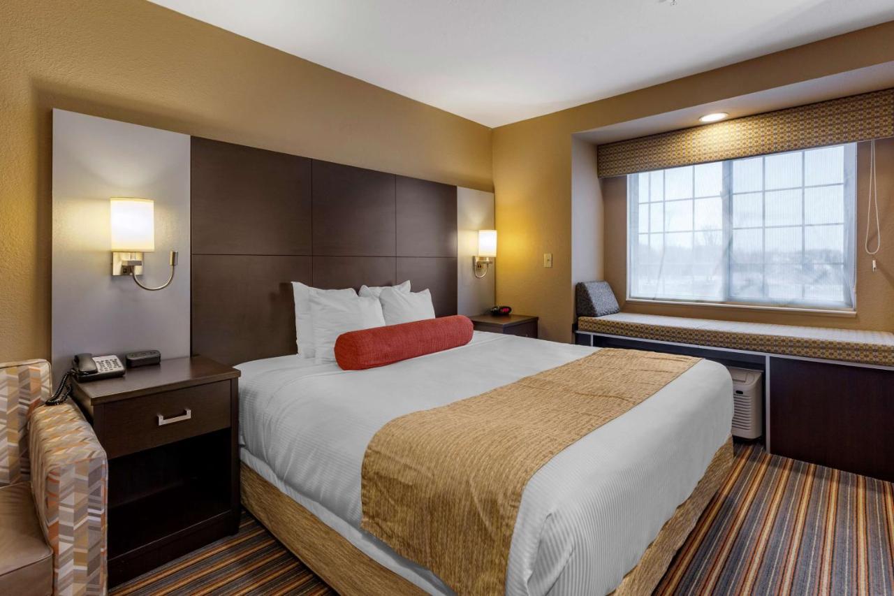 Best Western Plus Woodstock Inn & Suites Zewnętrze zdjęcie